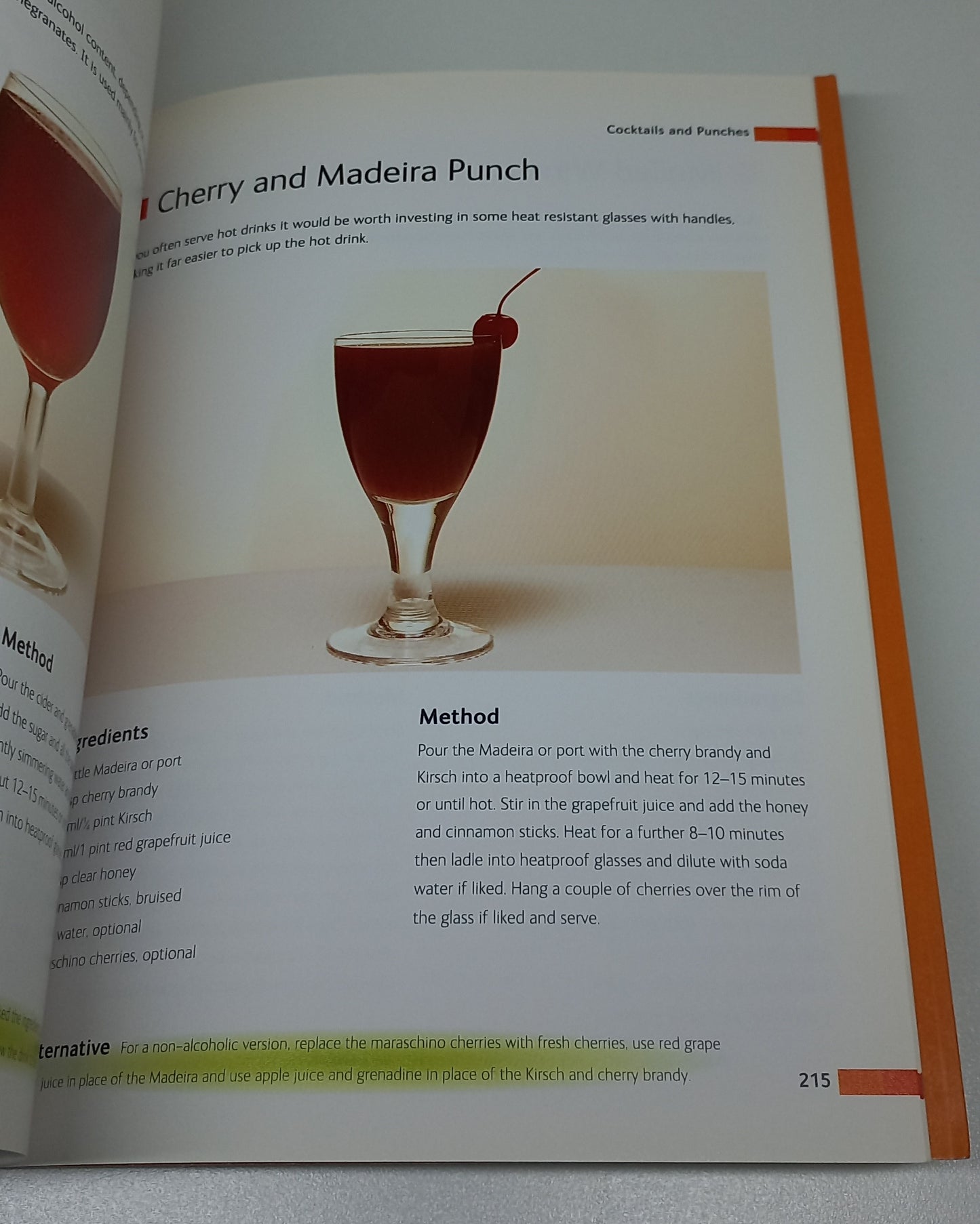 Smoothies & Juices: The Essential Recipe Handbook by Gina Steer (250 Healthy Recipes)