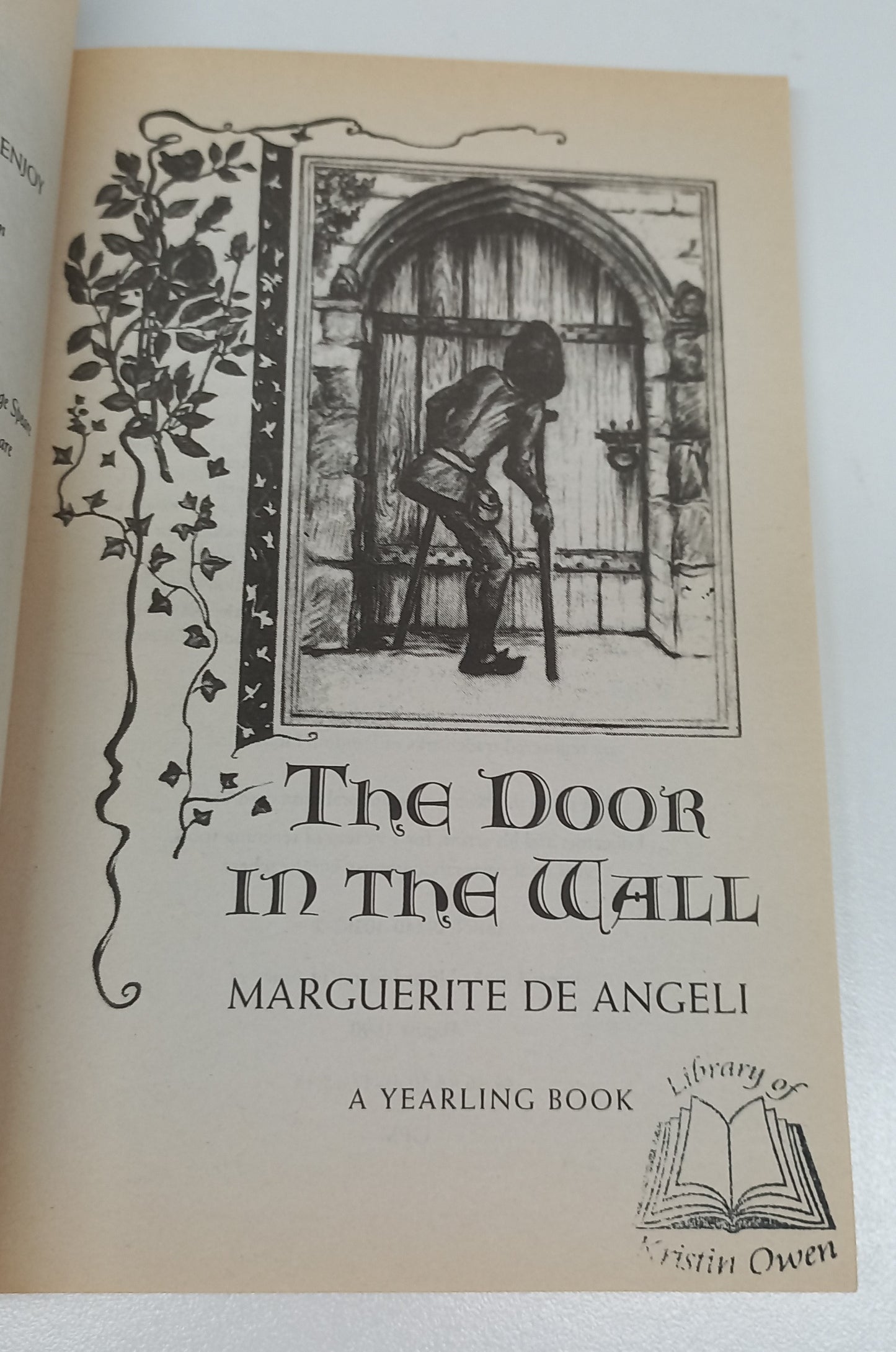 The Door in the Wall by Marguerite de Angeli (1990)