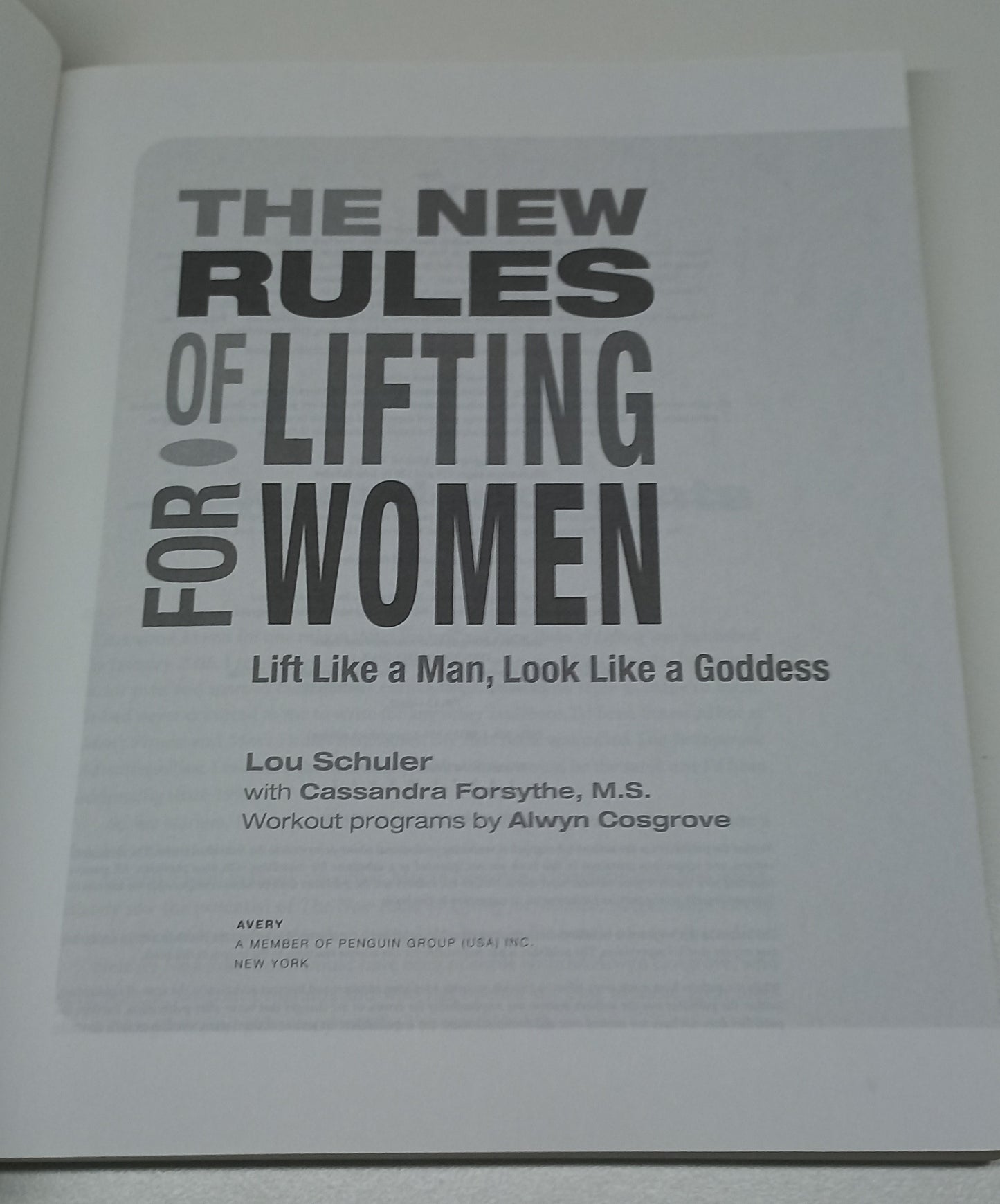 The New Rules of Lifting for Women: A Breakthrough Fitness & Diet Plan for Women by Lou Schuler, Cassandra Forsythe & Alwyn Cosgrove
