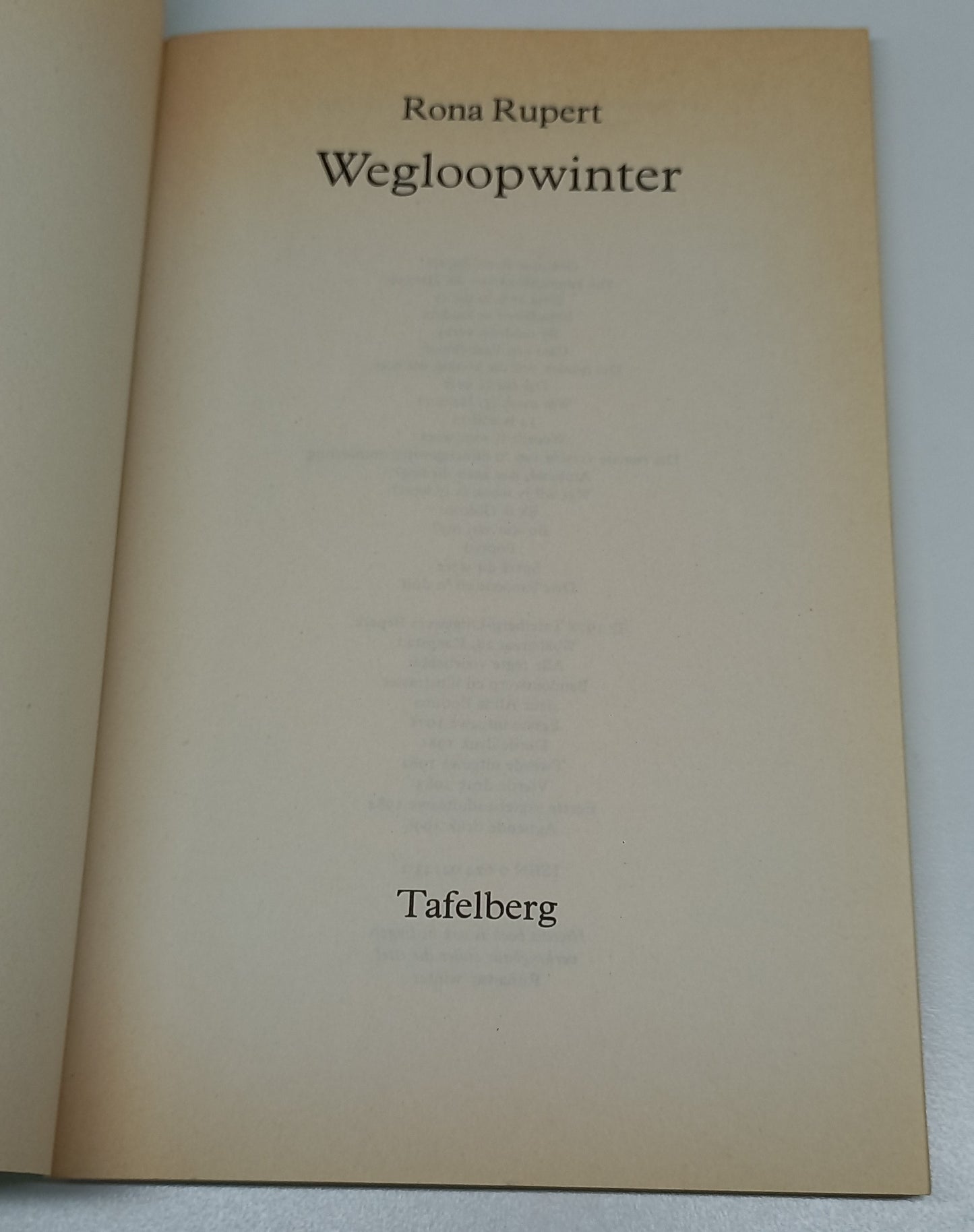 Wegloopwinter by Rona Rupert
