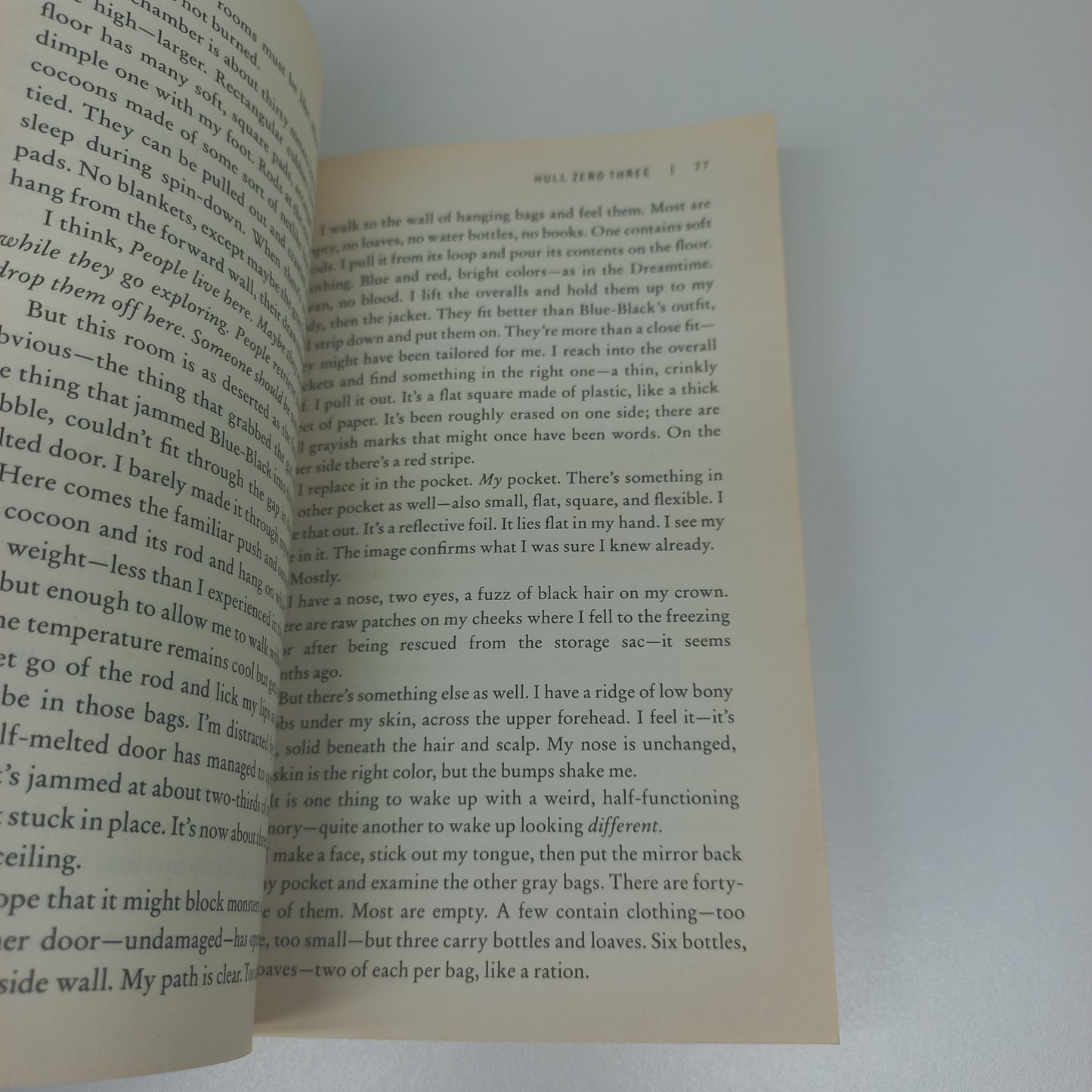 Hull Zero Three by Greg Bear