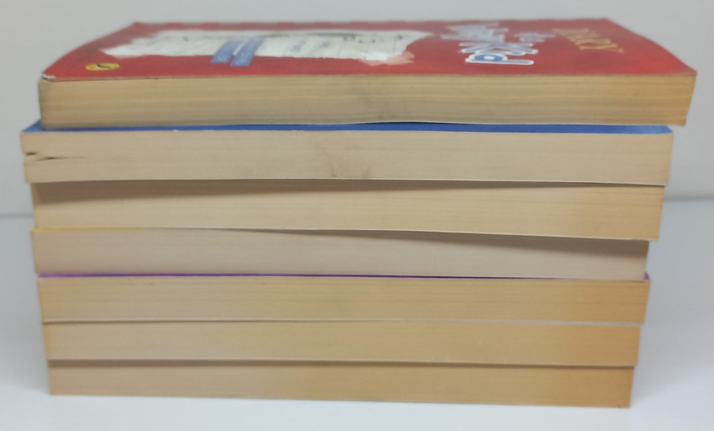 Diary of a Wimpy Kid by Jeff Kinney Book Bundle