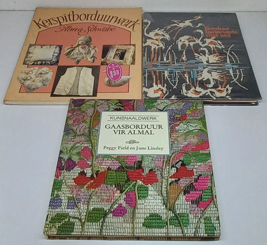 Borduur Book Bundle
