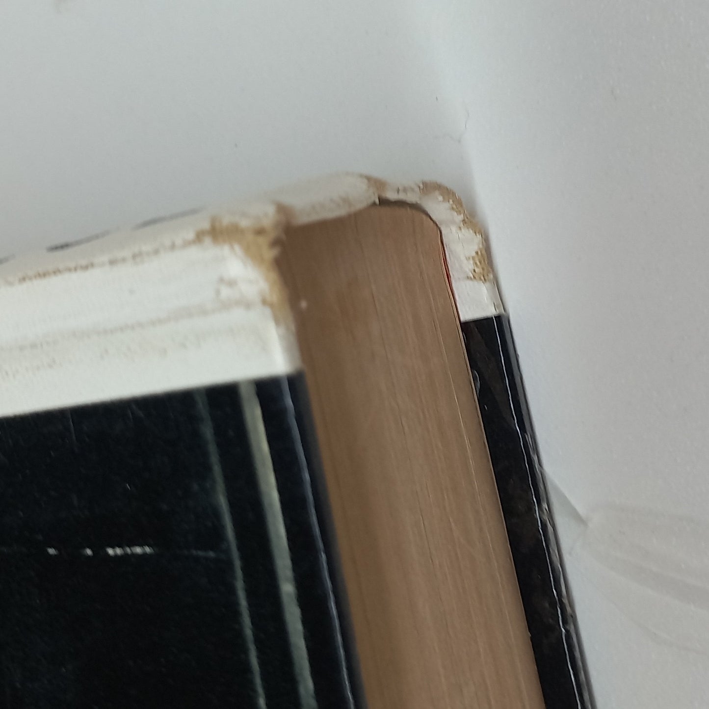 The Reader's Digest Anthology of Mystery & Suspense (6 in 1)