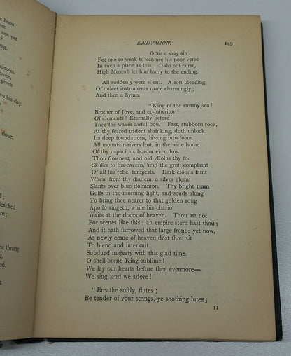 The Poetical Works of John Keats with Memoir and Explanatory Notes (The Chandos Classics)