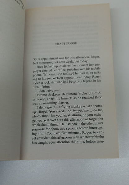 A Puppy for Christmas Mills & Boon (3 in 1) On the Secretary's Christmas List by Carole Mortimer, The Patter of Paws at Christmas by Nikki Logan & The Soldier, the Puppy & Me by Myrna Mackenzie
