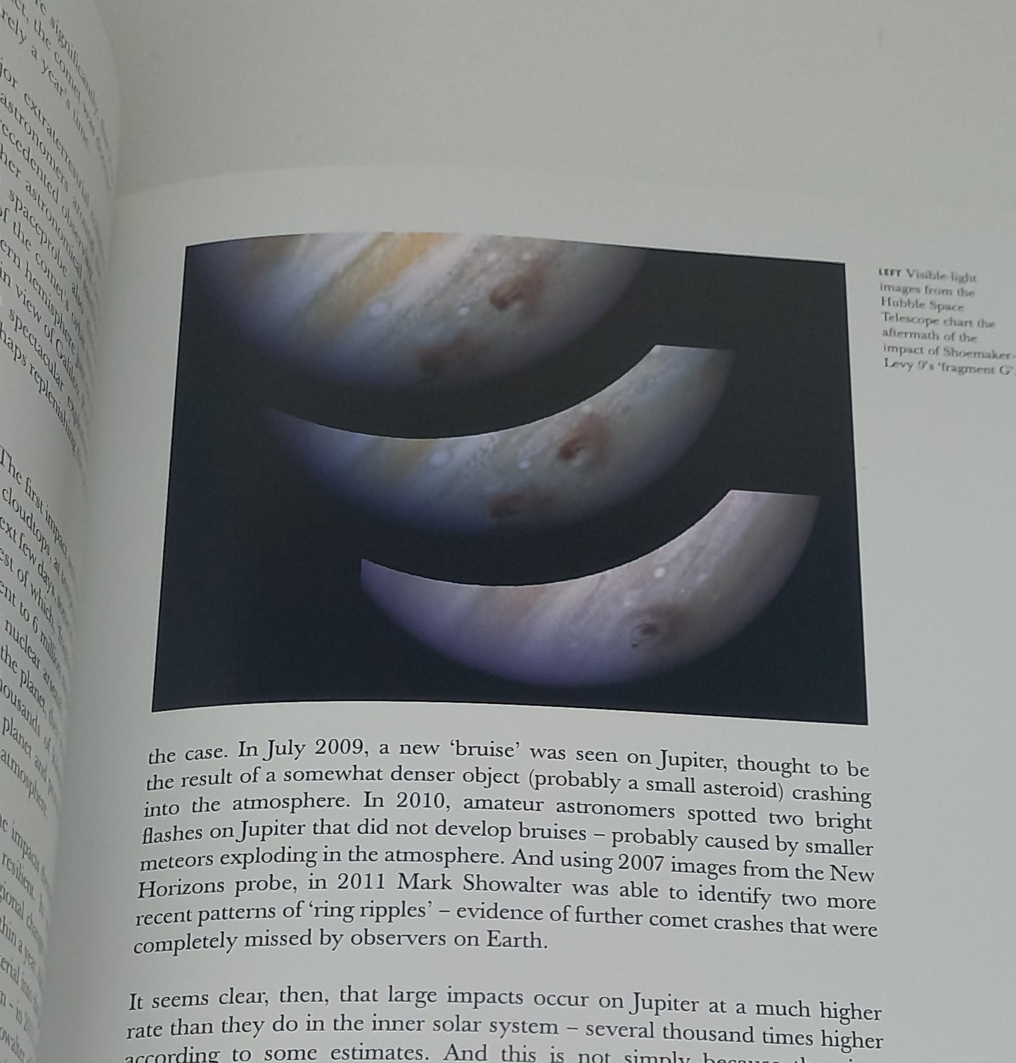 The Universe in 100 Key Discoveries by Giles  Sparrow