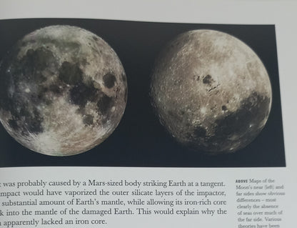 The Universe in 100 Key Discoveries by Giles  Sparrow