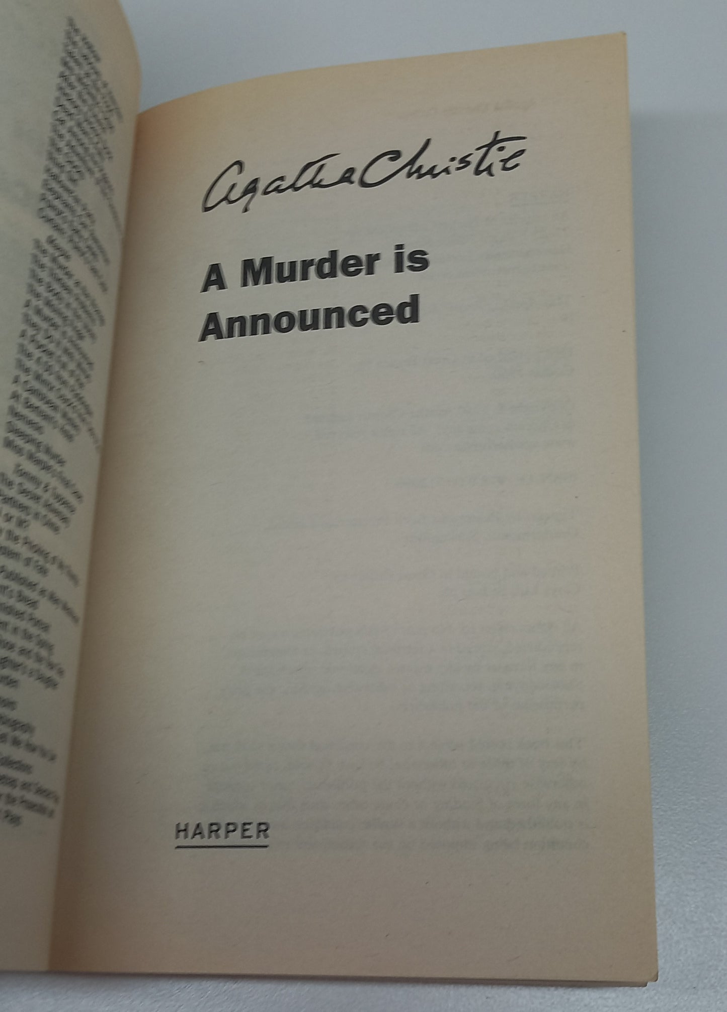 A Murder is Announced by Agatha Christie (Miss Marple #4)