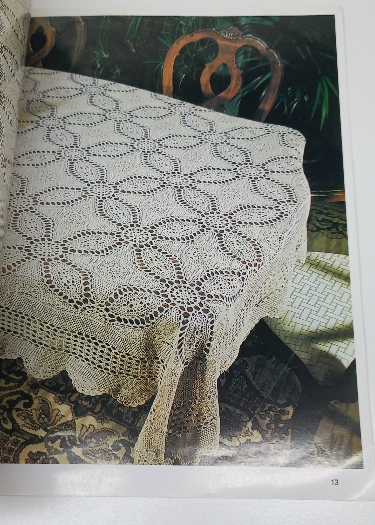 The Art of Crochet Volume 3 (MAGAZINE)