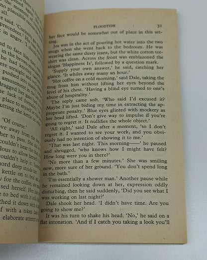 Floodtide by Kay Thorpe Mills & Boon 1981