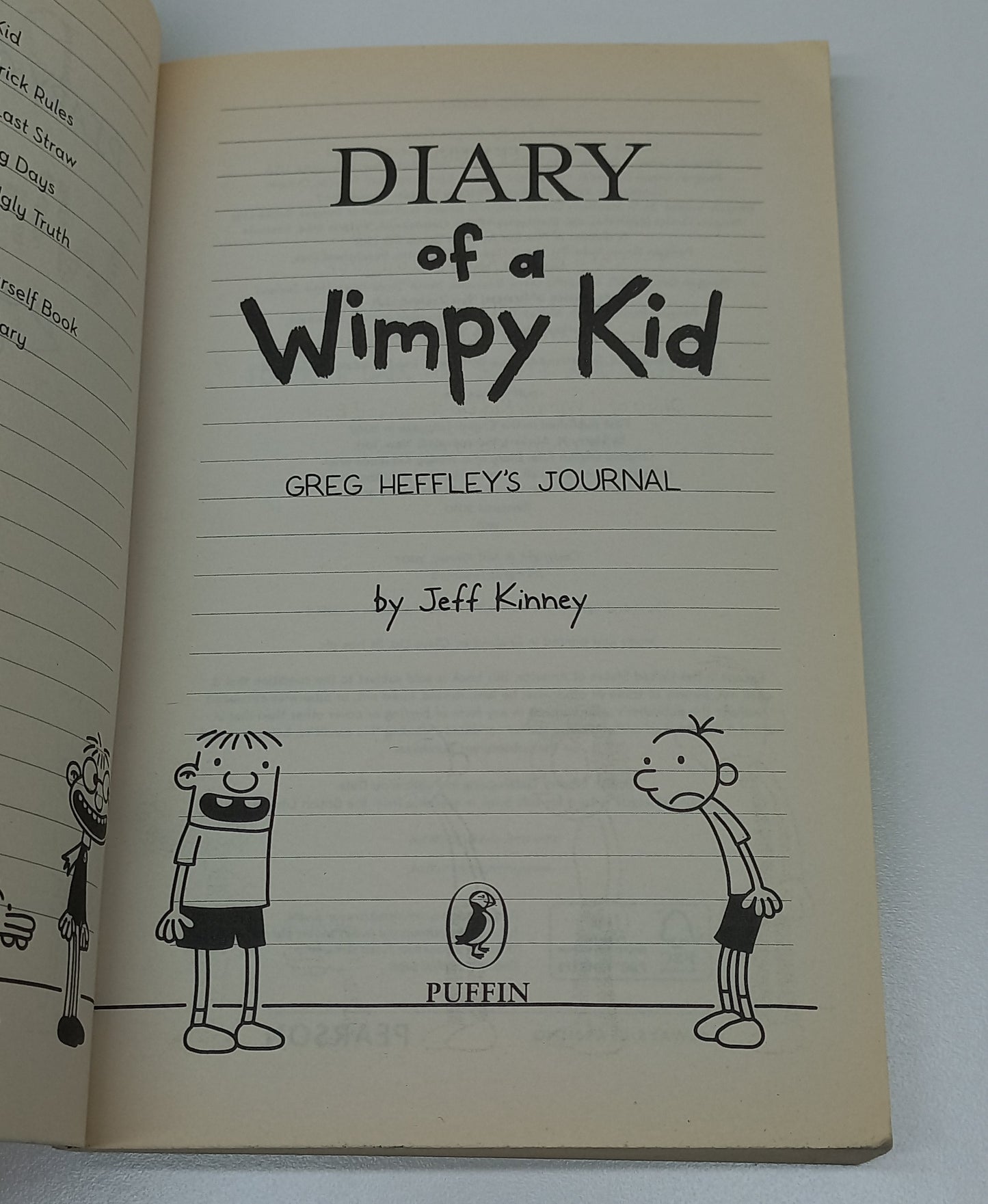 Diary of a Wimpy Kid by Jeff Kinney (Diary of a Wimpy Kid #1)