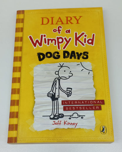 Dog Days by Jeff Kinney (Diary of a Wimpy Kid #4)