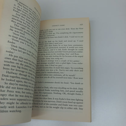 Ender's Game by Orson Scott Card (Ender's Saga #1)