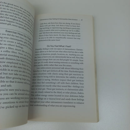 Psychic Abilities For Beginners: Awaken Your Intuitive Senses by Melanie Barnum