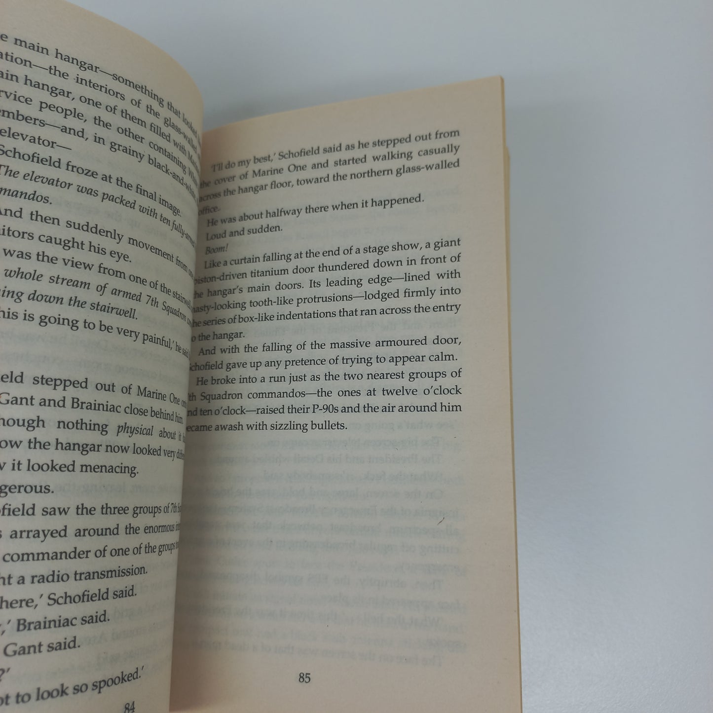 Area 7 by Matthew Reilly (Shane Schofield #2)