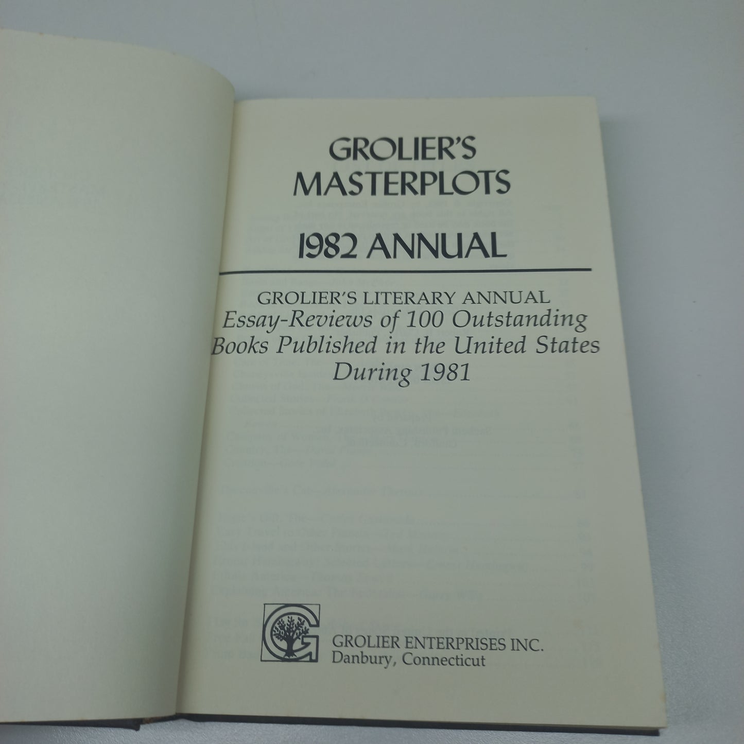 Grolier's Masterplots 1982 Annual The Harvard Classics Collector's Edition