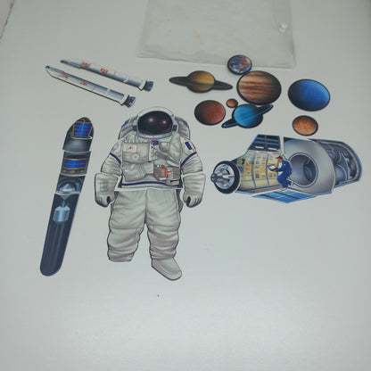 A Journey Into Space: A 96-pages Educational Guide That Tells You Everything You Wanted to Know About Space AUZOU New Edition