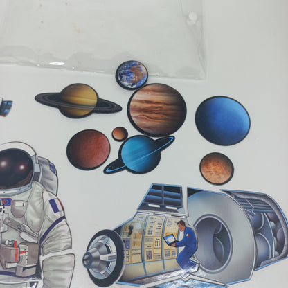 A Journey Into Space: A 96-pages Educational Guide That Tells You Everything You Wanted to Know About Space AUZOU New Edition