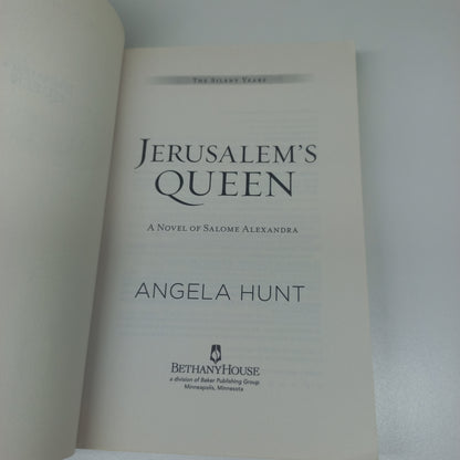 Jerusalem's Queen by Angela Hunt (The Silent Years #3)