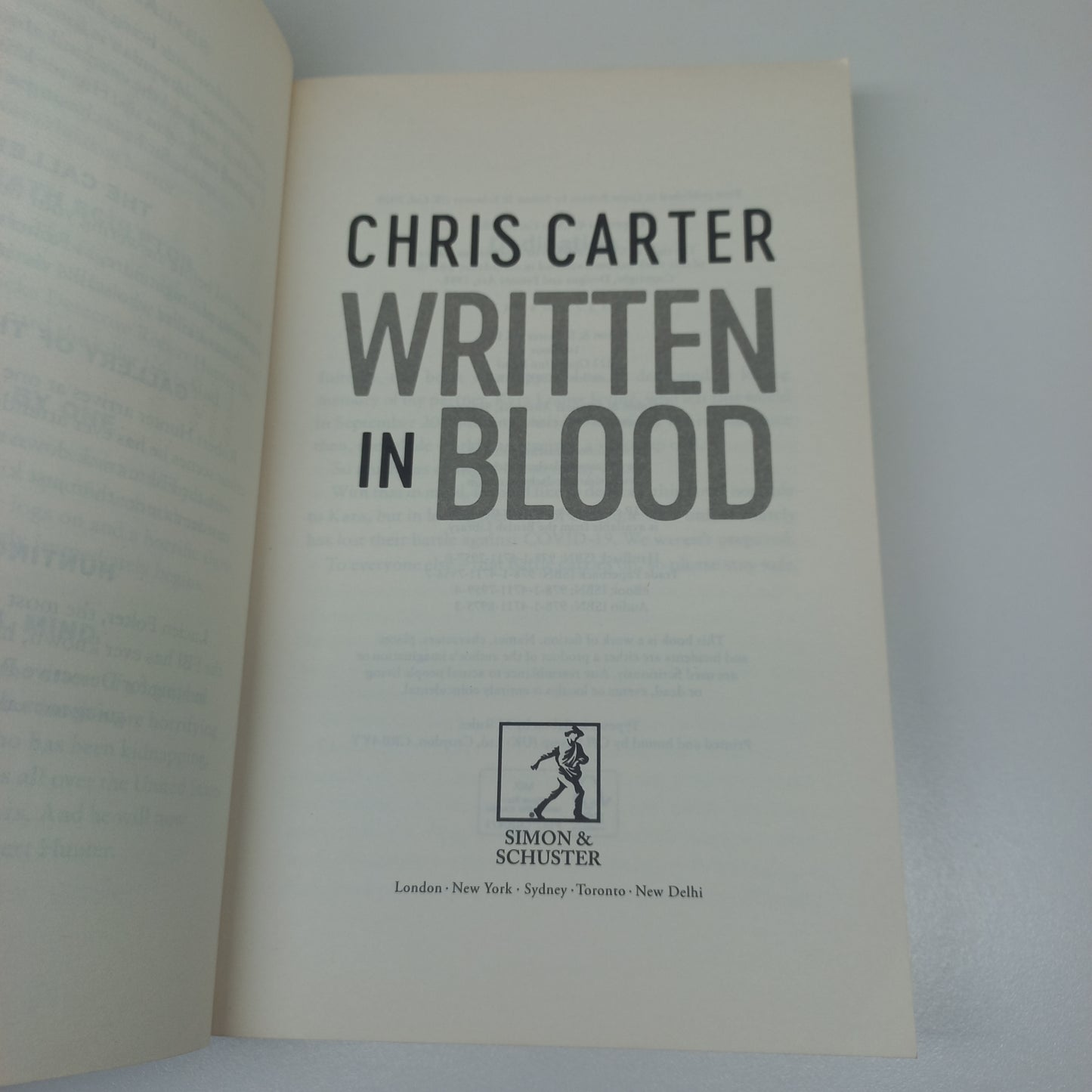 Written in Blood by Chris Carter (Robert Hunter #11)