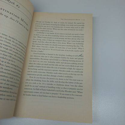 The 360° Leader: Developing Your Influence from Anywhere in the Organization by John C. Maxwell
