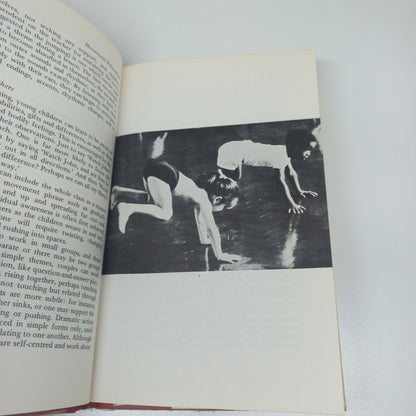 Movement Education: A Guide for the Primary and Middle School Teacher by Marion North