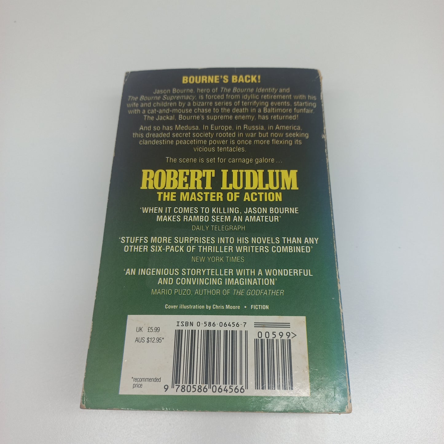 The Bourne Ultimatum (Jason Bourne #3) by Robert Ludlum