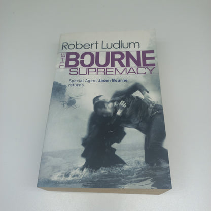 The Bourne Supremacy by Robert Ludlum (Jason Bourne #2)