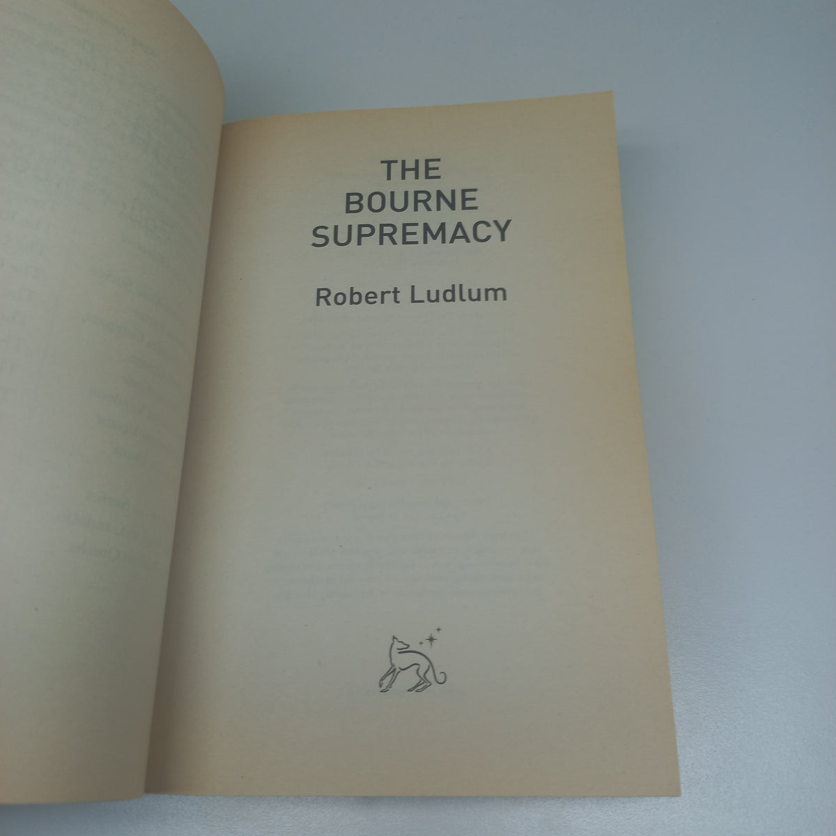 The Bourne Supremacy by Robert Ludlum (Jason Bourne #2)