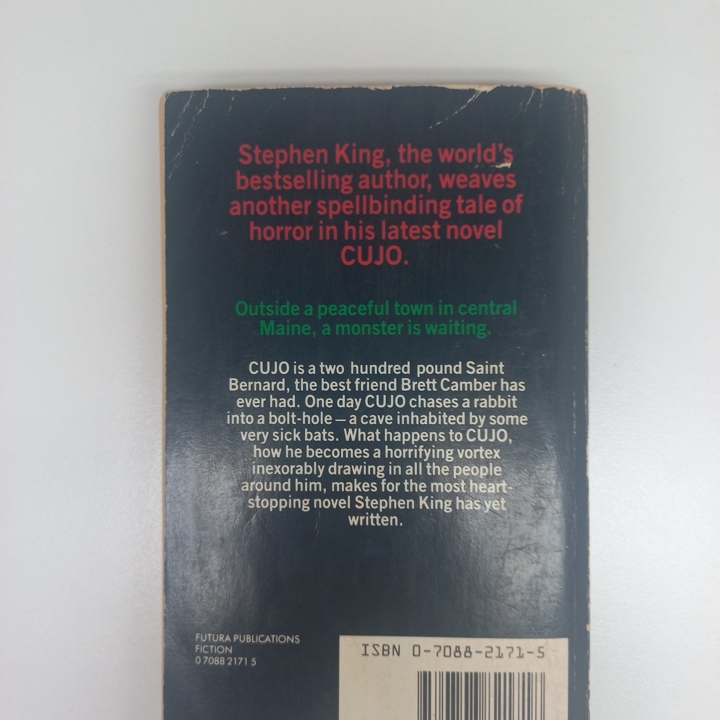 Cujo by Stephen King (Cujo/Rattlesnakes #1)