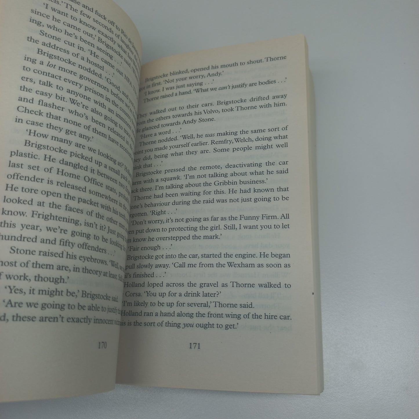 Lazybones (Tom Thorne #3) & The Burning Girl (Tom Thorne #4) by Mark Billingham Omnibus 2 in 1