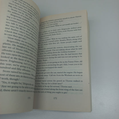 Lazybones (Tom Thorne #3) & The Burning Girl (Tom Thorne #4) by Mark Billingham Omnibus 2 in 1