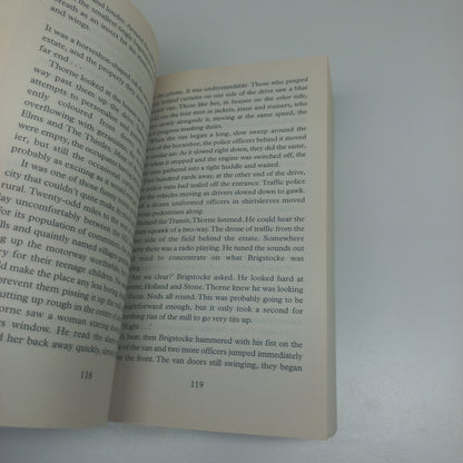 Lazybones (Tom Thorne #3) & The Burning Girl (Tom Thorne #4) by Mark Billingham Omnibus 2 in 1