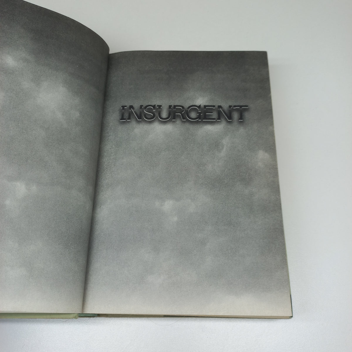 Insurgent by Veronica Roth (Divergent #2)