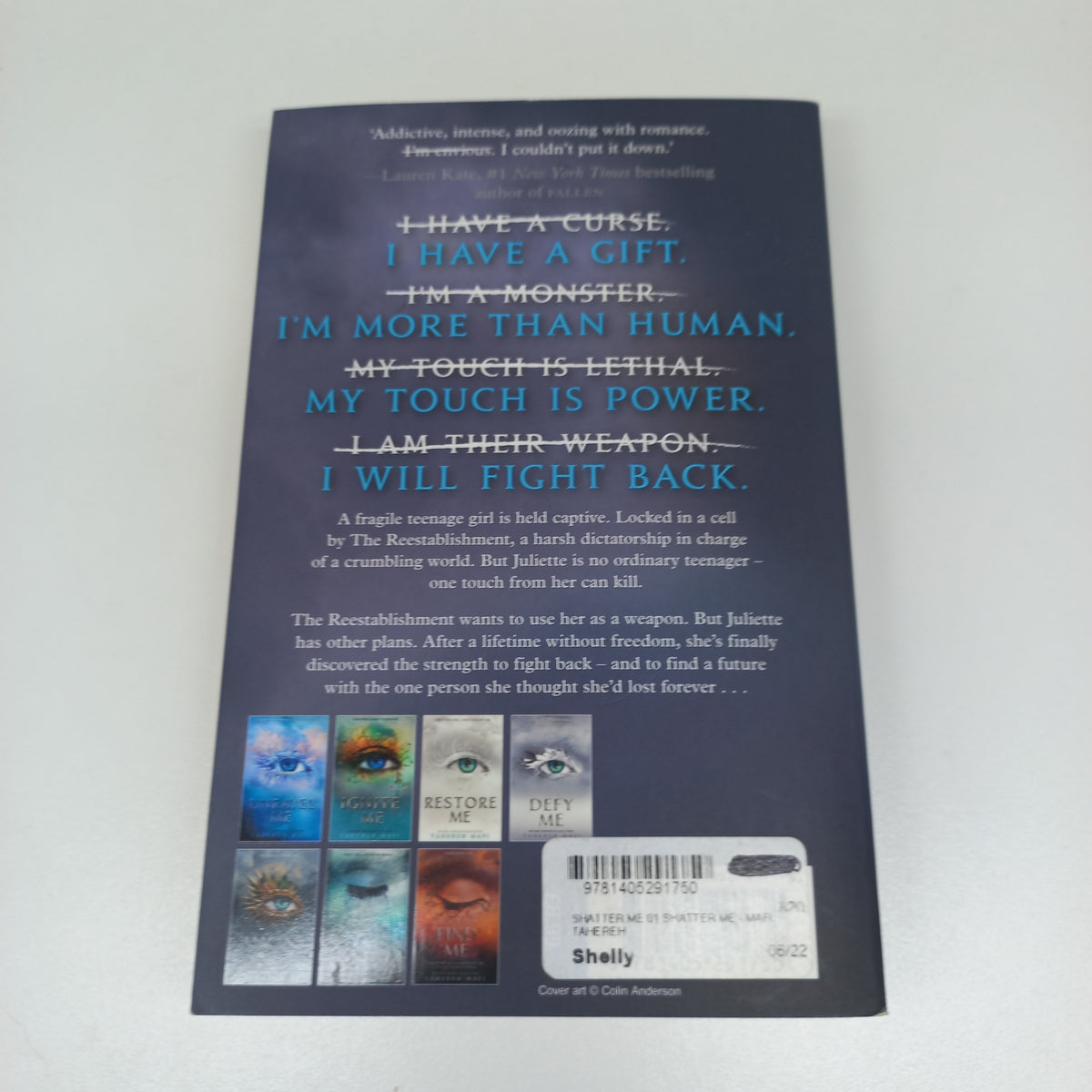 Shatter Me by Tahereh Mafi (Shatter Me #1)
