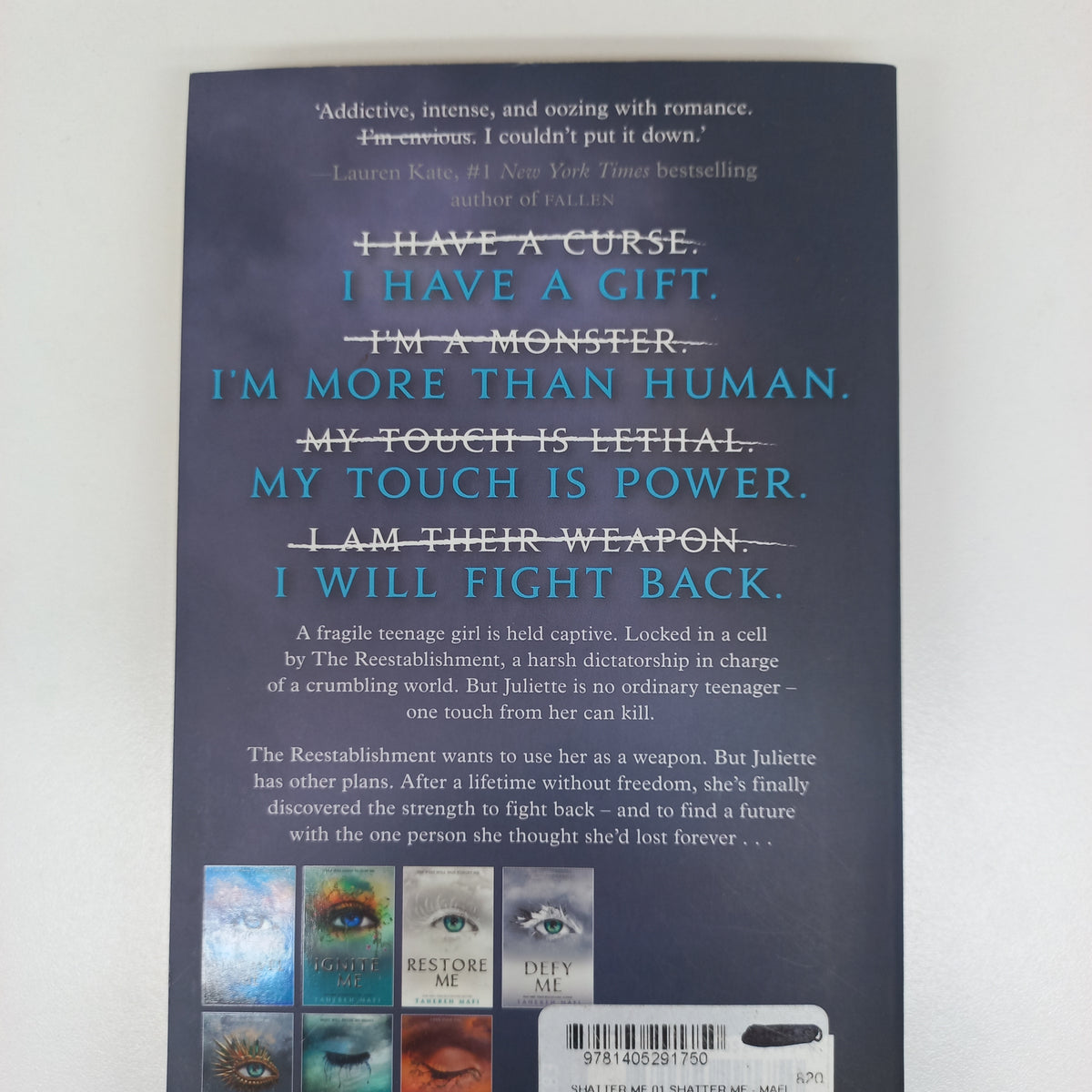 Shatter Me by Tahereh Mafi (Shatter Me #1)